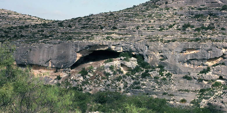 photo of hinds cave