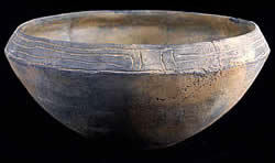 Simms Engraved carinated bowl